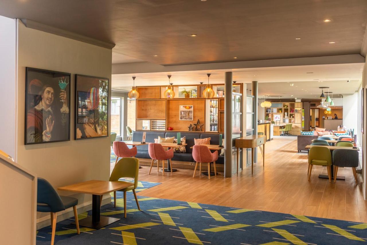Holiday Inn Basildon By Ihg Экстерьер фото