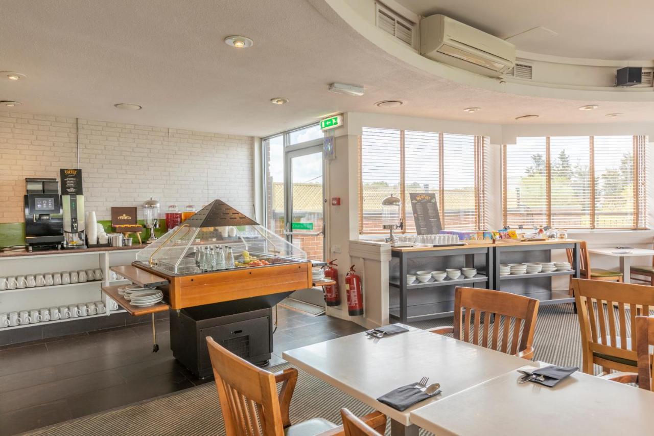 Holiday Inn Basildon By Ihg Экстерьер фото
